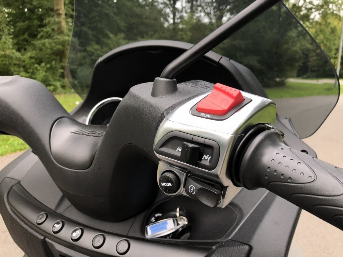 Piaggio MP3 Een Scooter Met Een Motor Gevoel. Review B4men - B4men